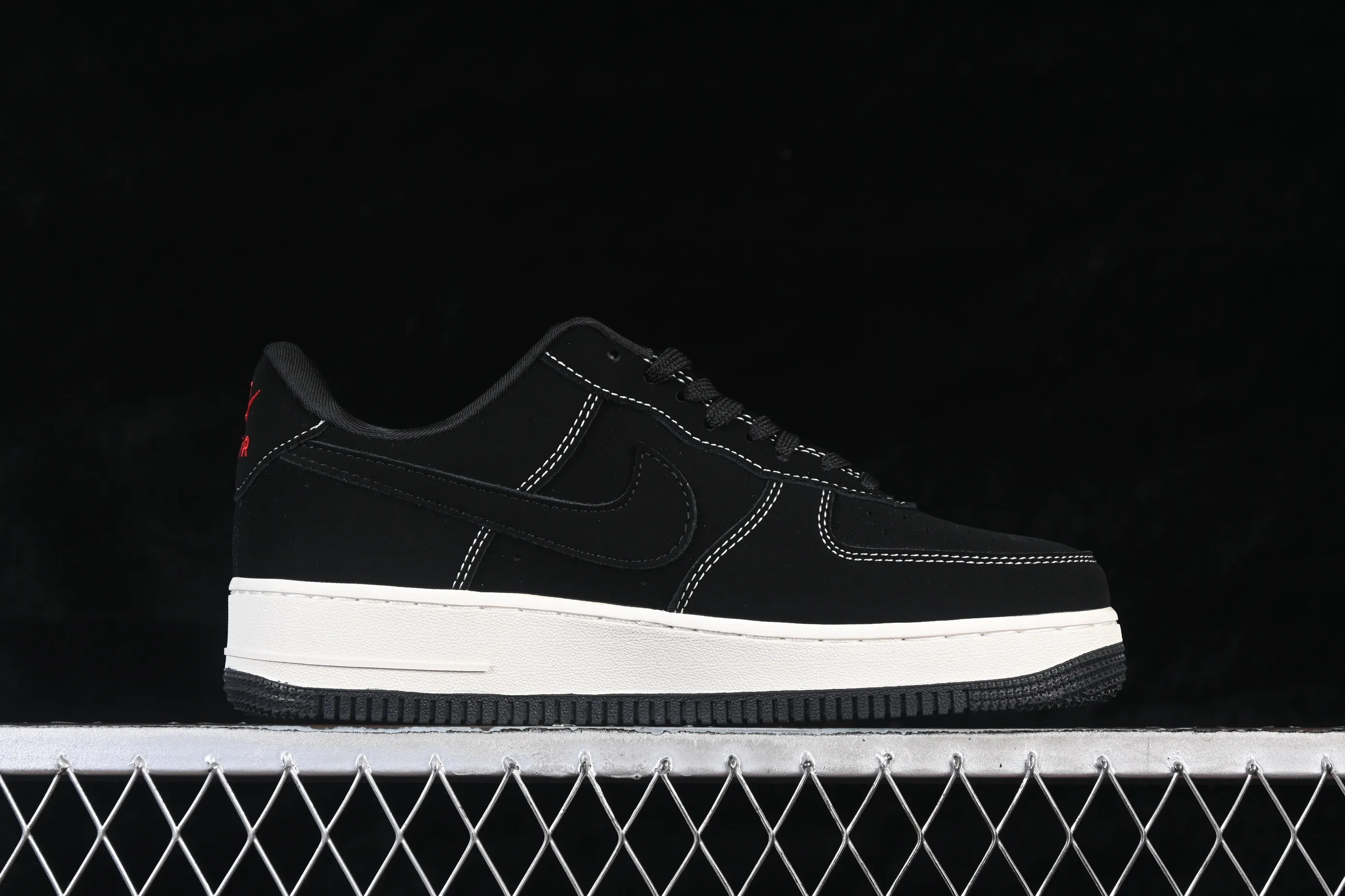 All categories Nk Air Force 1 Air Force series Nk Air Force 1 Low Air Force low-top Nike Air Force 1'07 Low Rei Kawakubo co-branded matte black and red love Air Force 1 low-top casual sneakers LD1999-007